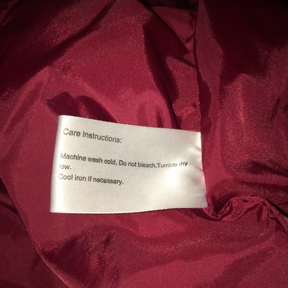 Gorgeous burgundy wine coat. - Picture 5 of 7